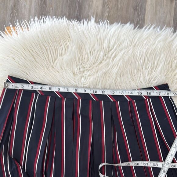 Banana Republic Blue Pleated Mini Skirt for Night Out Size 14 - Picture 2 of 8